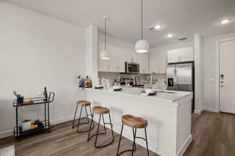 Building Photo - 6324 N Lamar Blvd