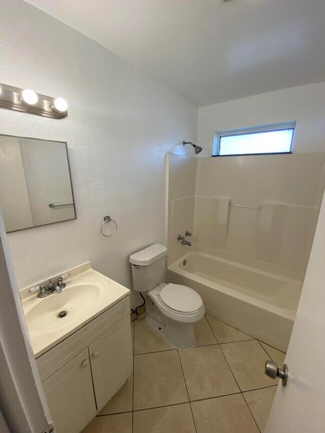 Building Photo - 2262 NW 59th Terrace
