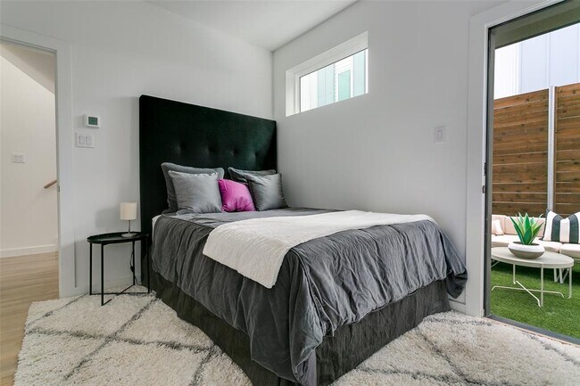 Foto del edificio - 1510 N Washington Ave