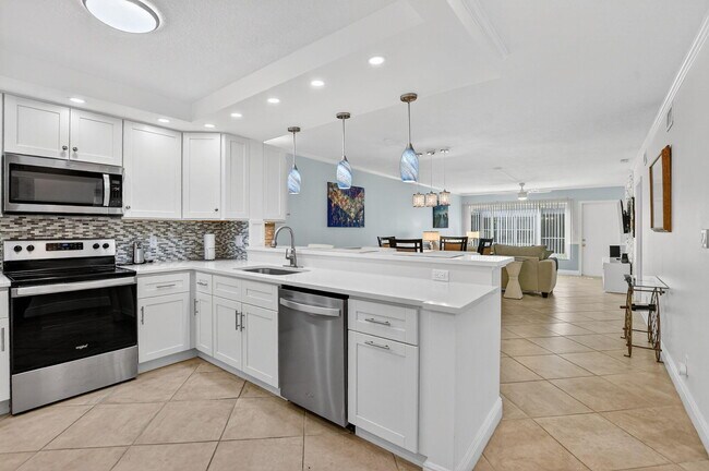 Foto del edificio - 18731 Stewart Cir