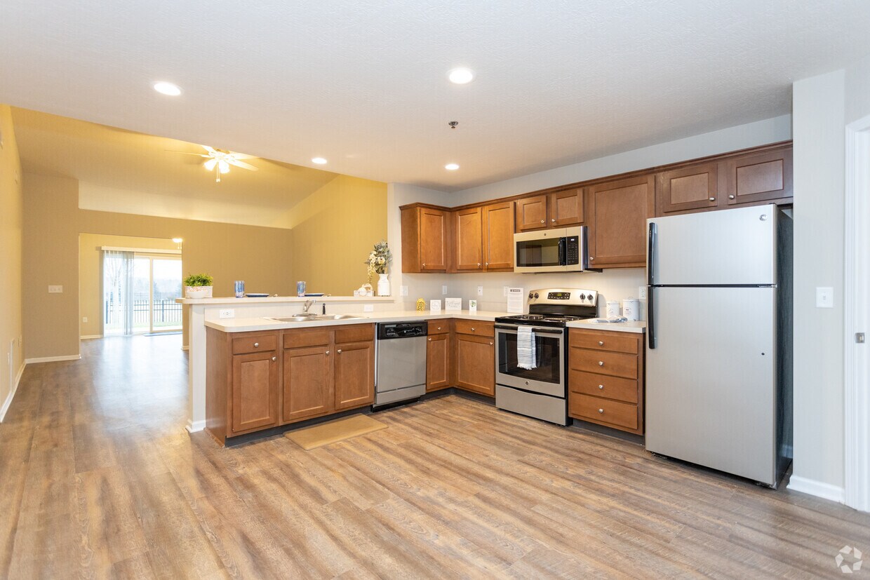 Redwood Cascade Township Apartments in Grand Rapids, MI