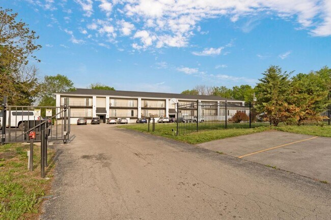 Foto del edificio - 865 S Douglas Ave