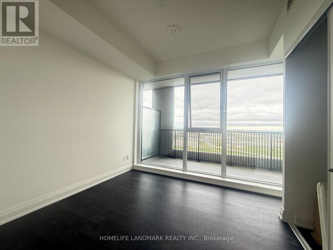Building Photo - 56 Andre de Grasse St