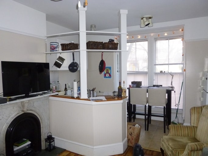 Interior Photo - 124 Emery St