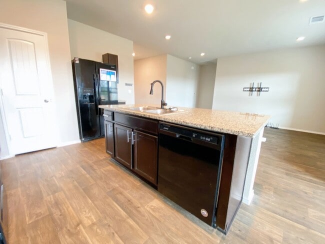 Building Photo - 15016 Upland Willow Rd
