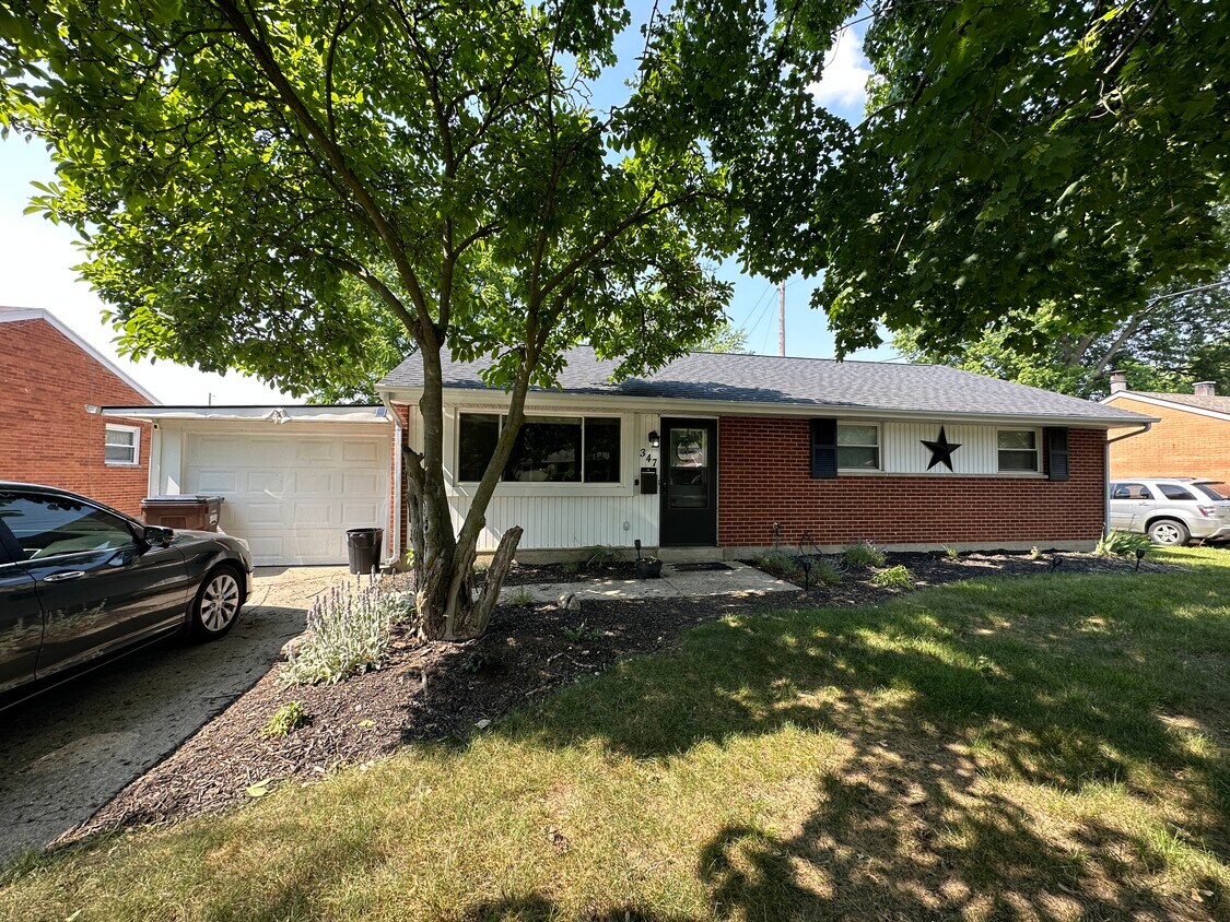 Primary Photo - 347 Perry St