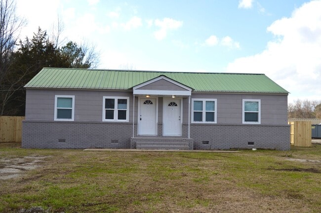 Building Photo - 911 Woodall Rd SW
