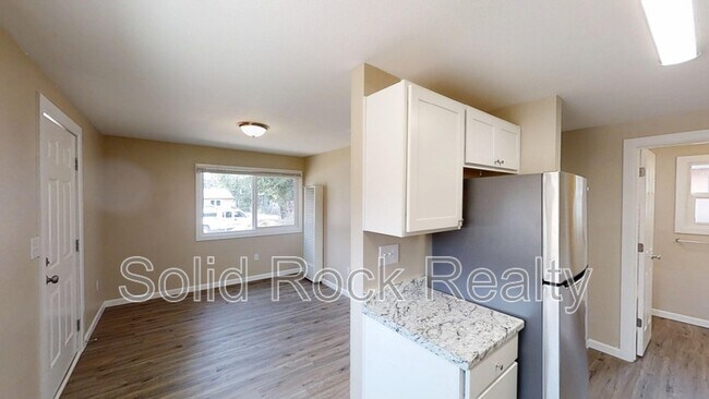 Foto del edificio - 2403-2413 E Saint Vrain St