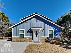 Building Photo - 2703 Stellar Ct