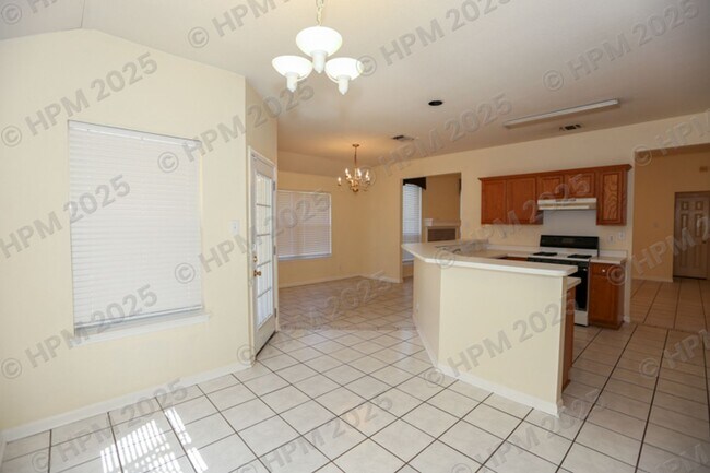 Foto del edificio - 4515 Empress Woods