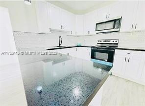 Primary Photo - 2500 SW 131st Ct