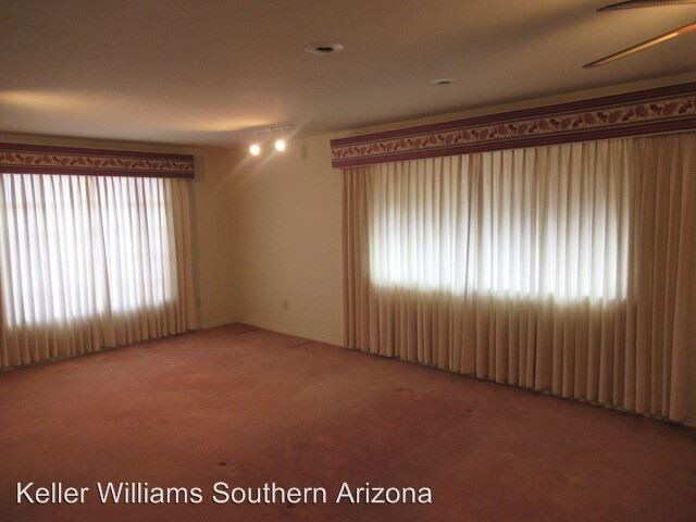 Foto del edificio - 2349 E 19th St