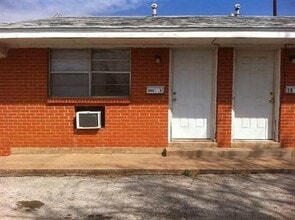 Building Photo - 1397 Cedar Crest Dr