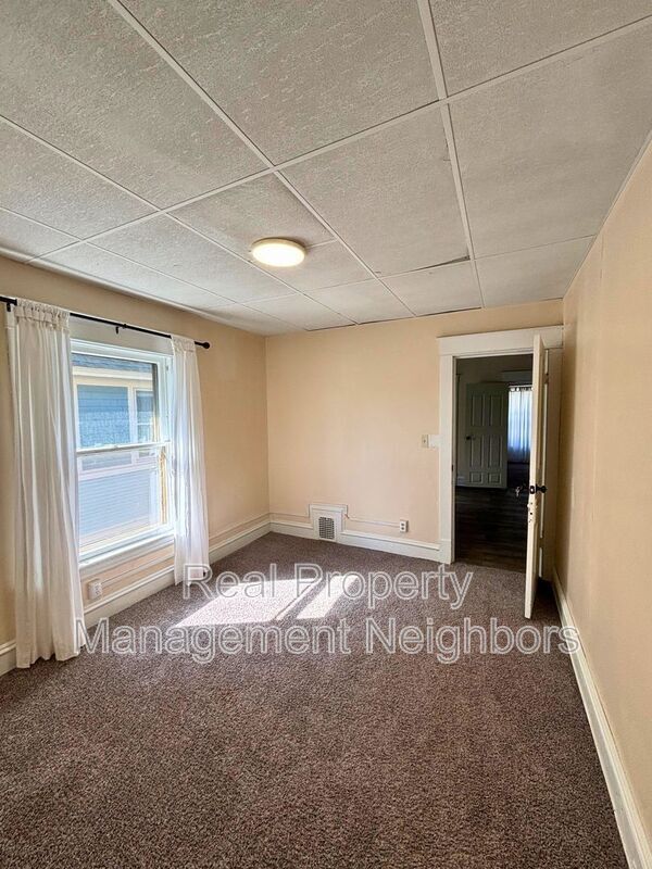 Foto del edificio - 216 Lafayette Ave NE