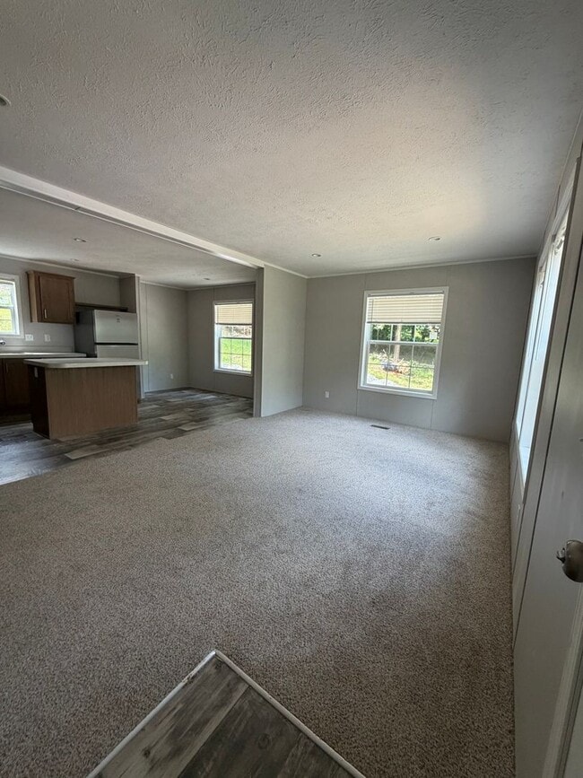 Foto del edificio - Coming Soon - Secluded 3 Bedroom 2 Bath Home in Spring Grove Schools!