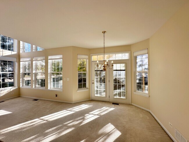 Foto del edificio - 2955 Talaga Dr