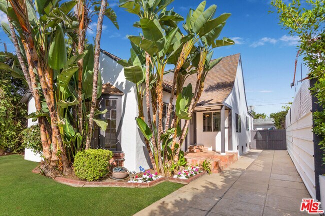 Building Photo - 6431 Maryland Dr