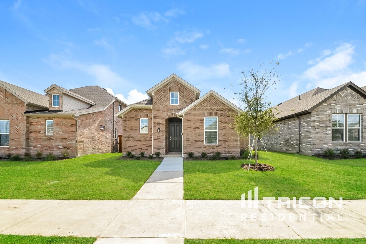 Primary Photo - 8013 Brookhaven Dr