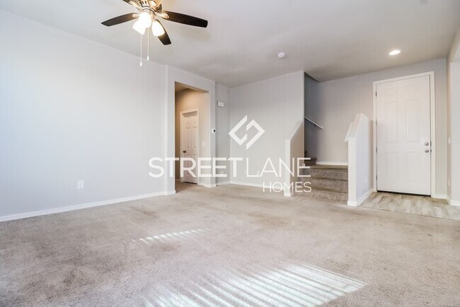Building Photo - Charming 4 Bedroom in Avondale!