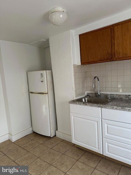 Building Photo - 2 Titus Ave