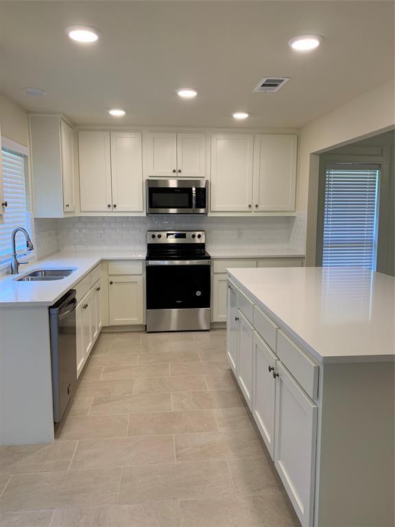 Building Photo - 3009 Osceola Dr