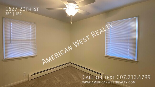 Building Photo - Beautifully renovated home in a great loca...