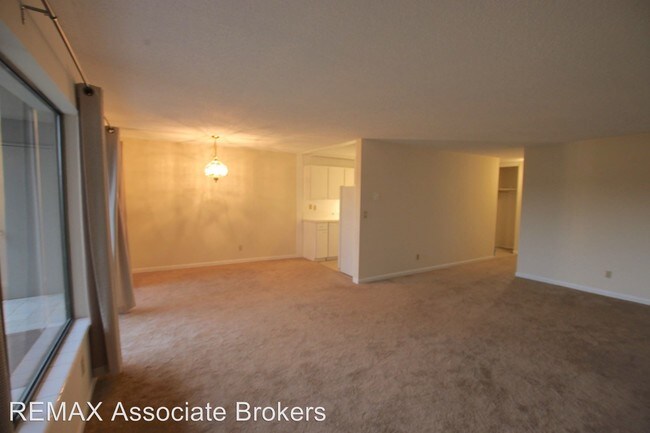 Foto del edificio - 2500 Canterbury Ln E