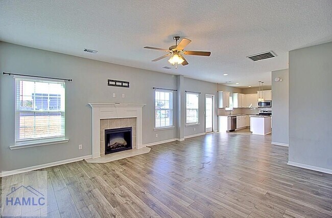 Foto del edificio - 7 Upland Ct