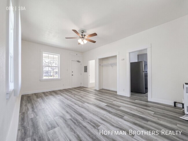 Building Photo - 341 S Alvarado St