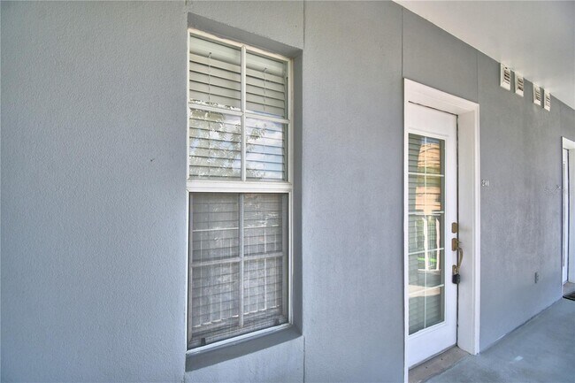 Foto del edificio - 660 Celebration Ave