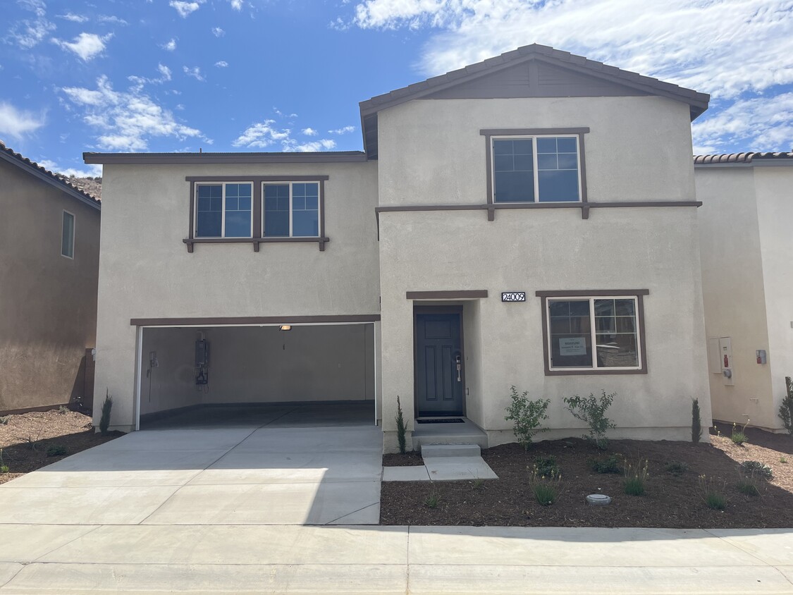 Foto principal - 24009 Raptor Way