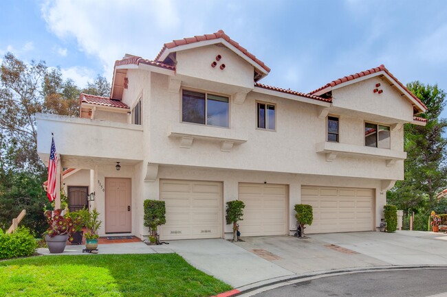 Building Photo - 3150 Avenida Topanga