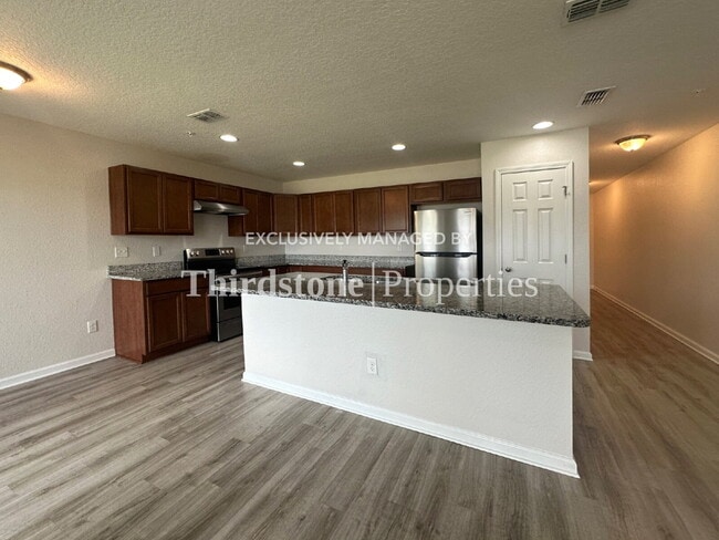 Building Photo - 9139 Western Way