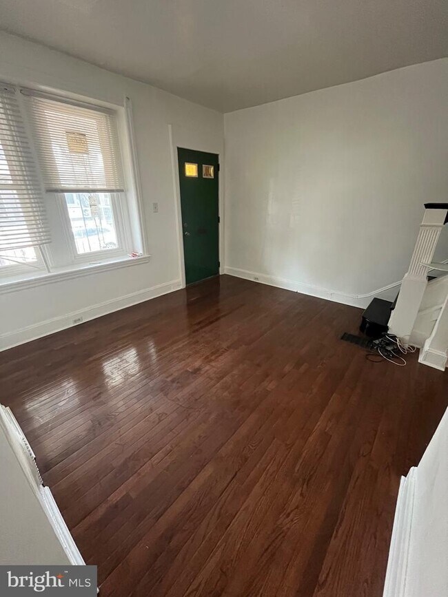 Foto del edificio - 5930 Osage Ave