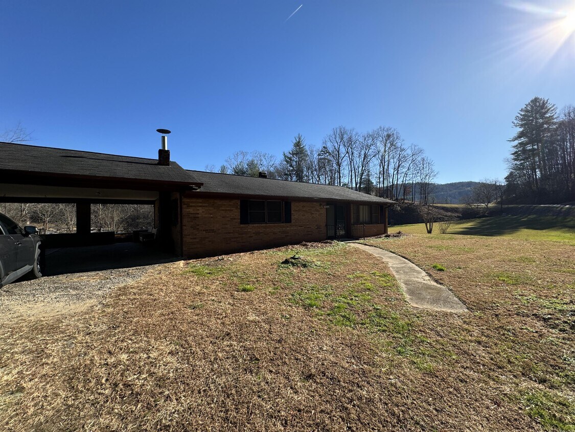 Primary Photo - 2244 Vannoy Rd