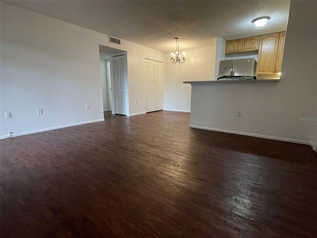 Foto del edificio - 3205 Fox Chase Cir