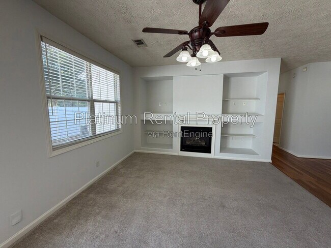 Building Photo - 105 Harmony Ct