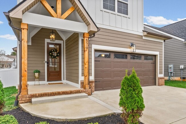 Foto del edificio - Gorgeous 3 Bedroom Pet Friendly Home For Rent in Pleasant View