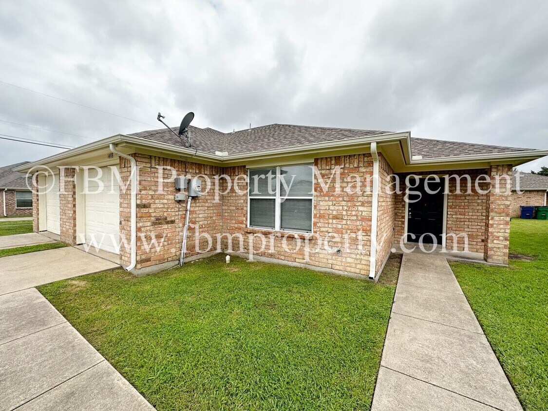 14881490 Vermont St Unit 1488, Waxahachie, TX 75165 Room for Rent in