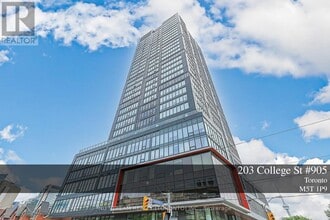 Building Photo - 203 College St