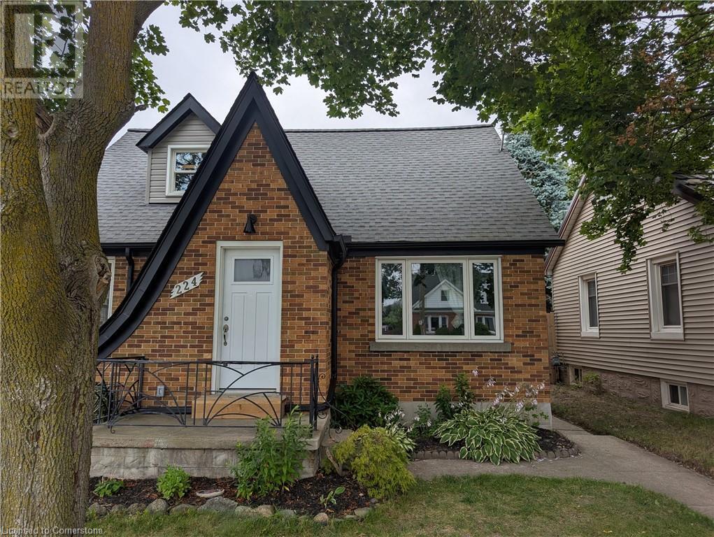 Photo principale - 224 Highland Rd E