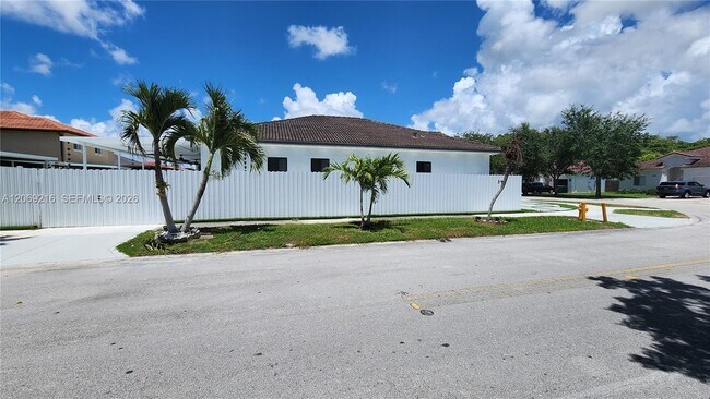 Foto del edificio - 10752 SW 228th Terrace
