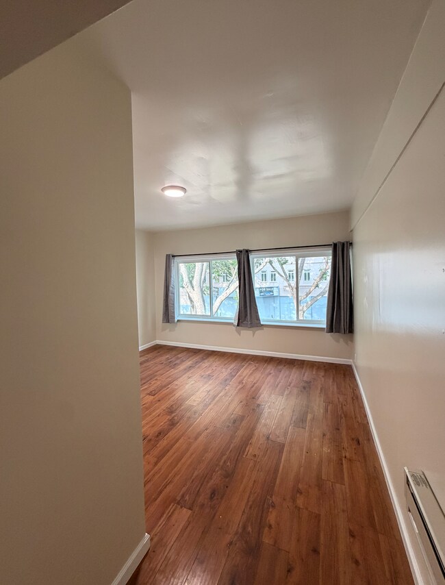Foto del edificio - ADELI PROPERTIES