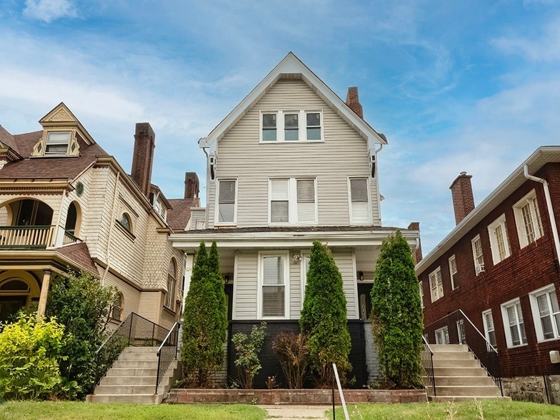 Photo - 624 N Sheridan Avenue Unit