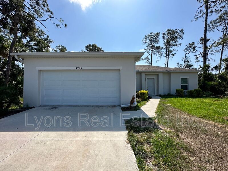 5724 Bannock Cir, North Port, FL 34288 House for Rent in North Port