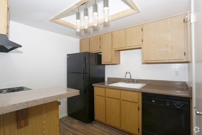 Kitchen - Windsprings Apartments