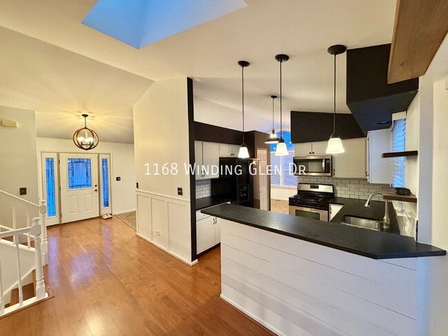 Foto del edificio - 1168 Winding Glen Dr