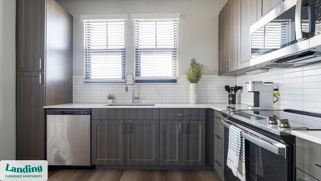 Building Photo - 6850 Foxtail Palm Wy