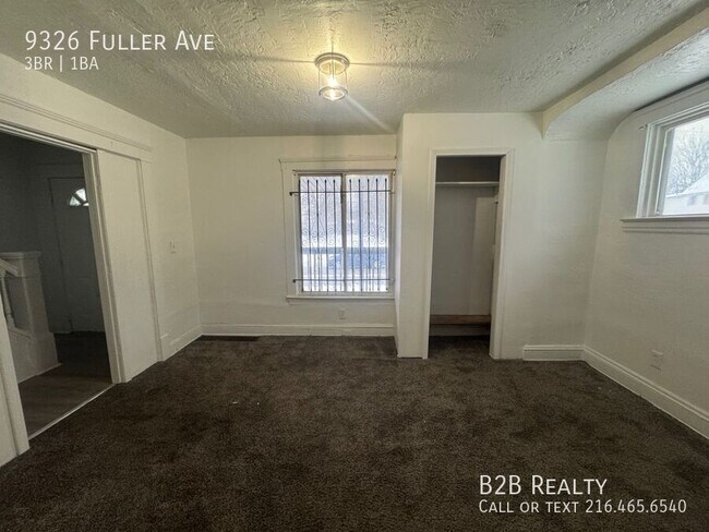 Building Photo - 9326 Fuller Ave