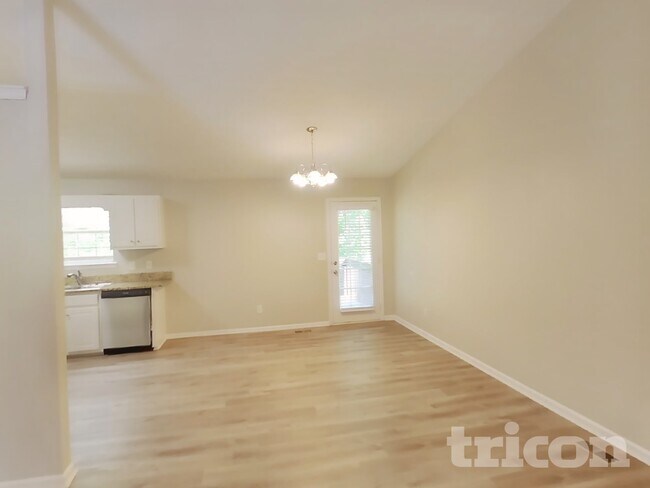 Foto del edificio - 365 Anna Ave